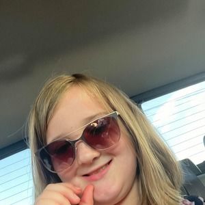 Meet your Posher, Lacey